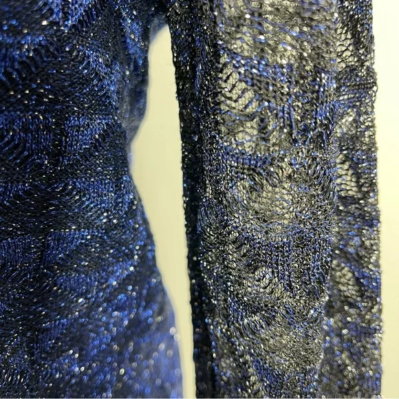 St. John Metallic Diamond Lace Knit Cardigan and Tank Top Set… - Picture 7 of 16